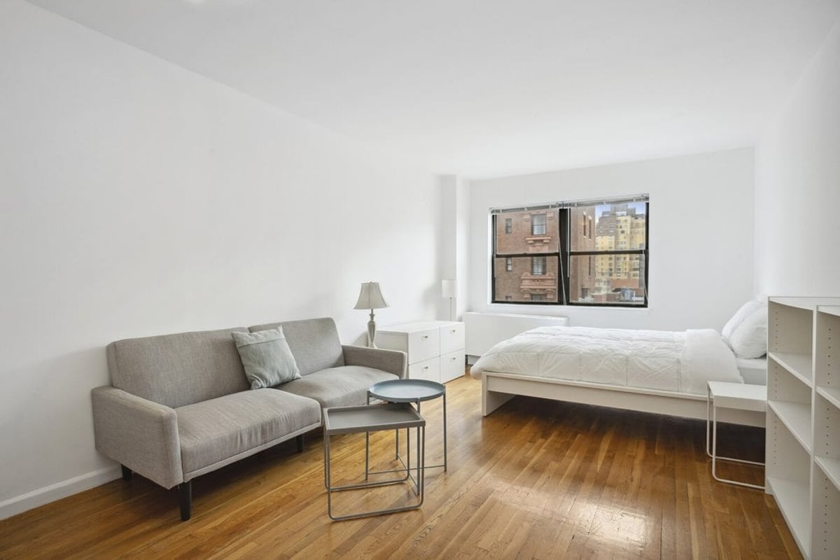 Photo for The Chesterfield - 186 West 80th Street Condominium in Upper West Side, Manhattan