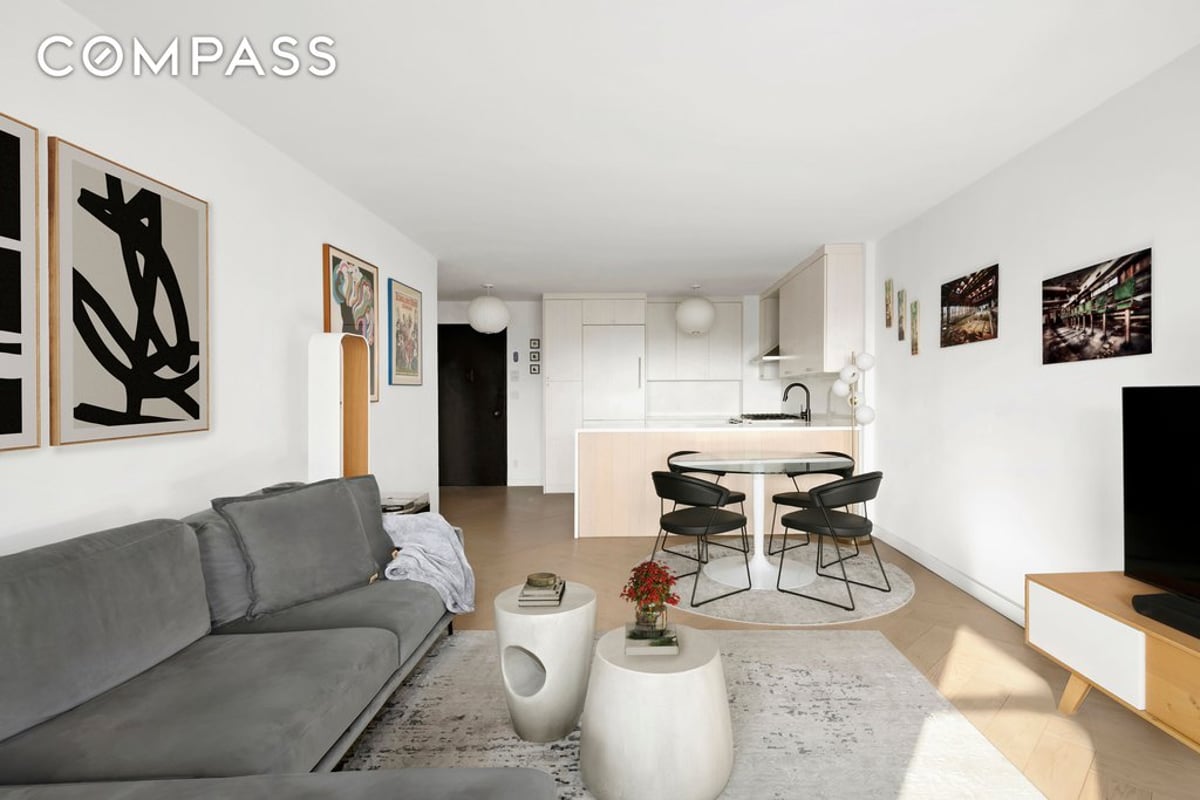 Photo for Gramercy Arms - 145 East 15th Street Cooperative in Gramercy Park, Manhattan