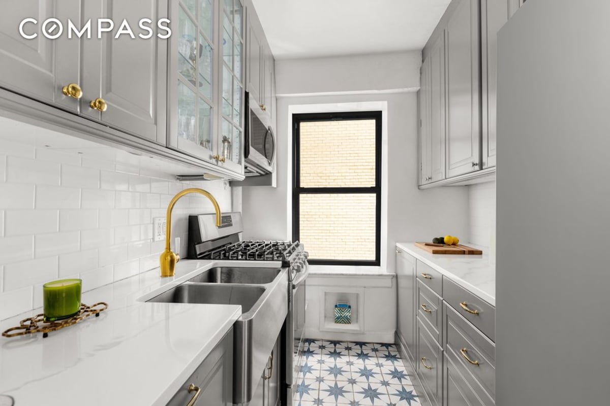 Photo for 227 East 57th Street - 227 East 57th Street Cooperative in Midtown East, Manhattan