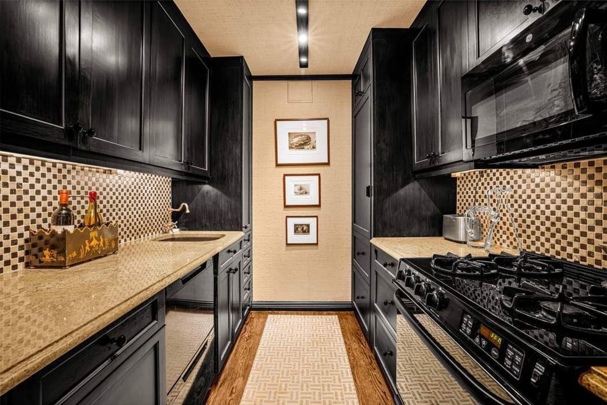 Photo for Carnegie Hill Tower - 40 East 94th Street Condominium in Carnegie Hill, Manhattan