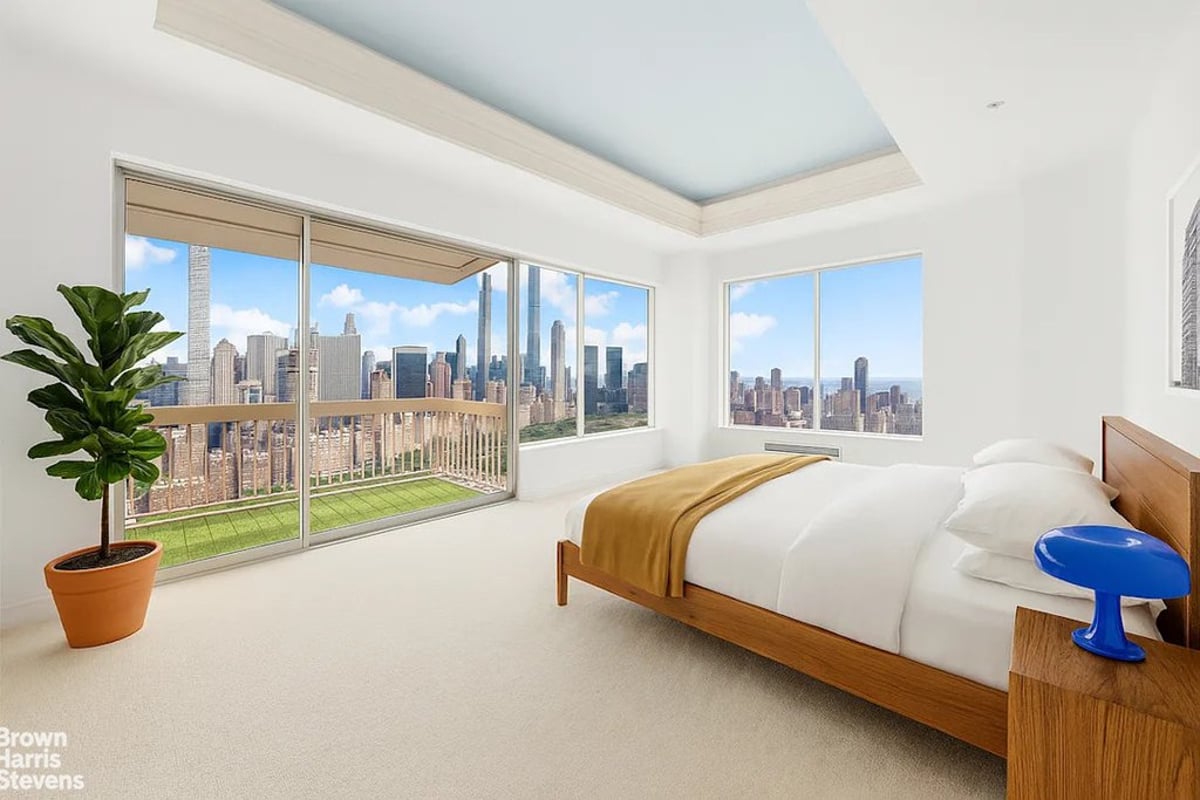 Photo for 200 East 69th Street - 200 East 69th Street Condominium in Upper East Side, Manhattan