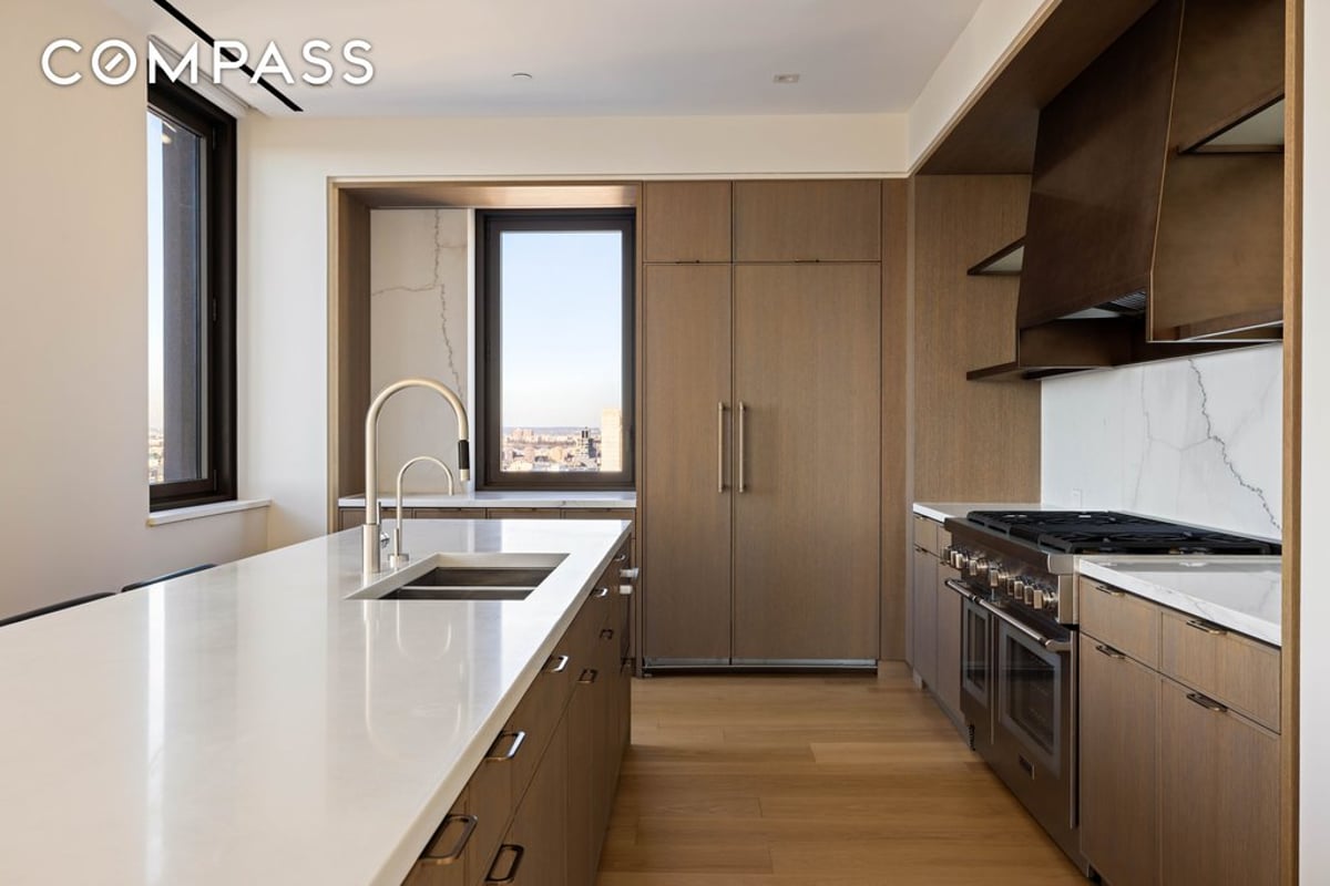 Photo for Flatiron House - 39 West 23rd Street Condominium in Flatiron, Manhattan