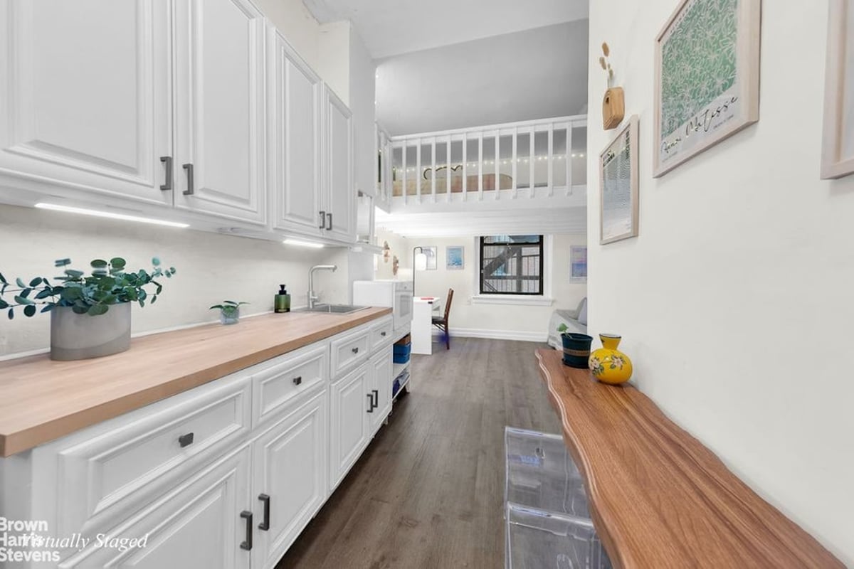 Photo for Lincoln Spencer Apartments - 140 West 69th Street Cooperative in Upper West Side, Manhattan