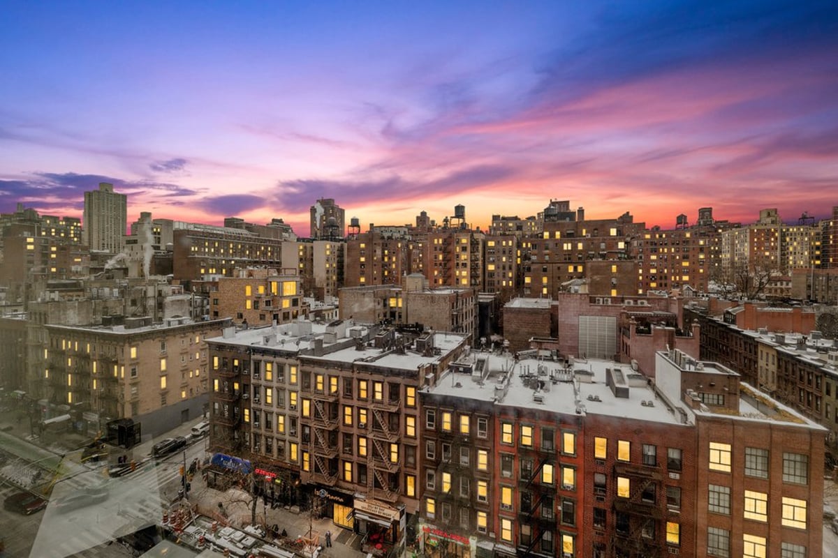 Photo for Carnegie Park Condominium - 200 East 94th Street Condominium in Upper East Side, Manhattan