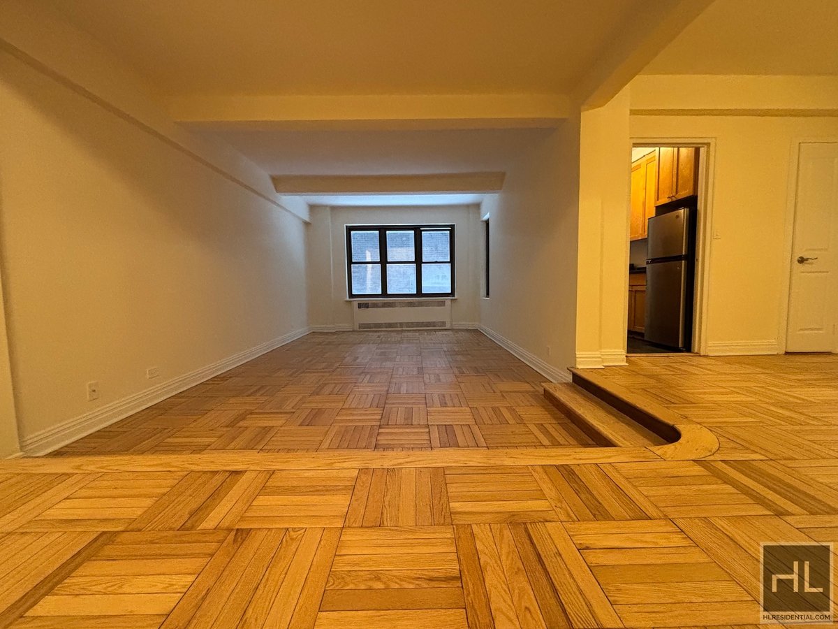 Photo for 141 East 56 Street - 141 East 56th Street Rental Building in Sutton Place, Manhattan