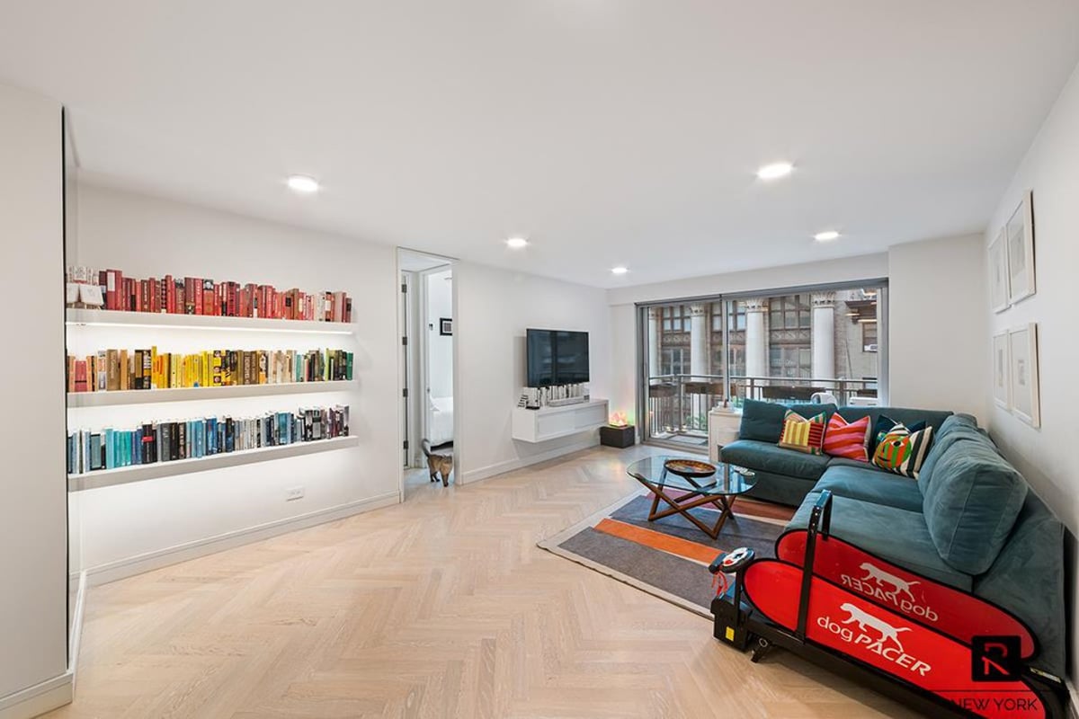 Photo for Murray Hill House - 132 East 35th Street Cooperative in Murray Hill, Manhattan