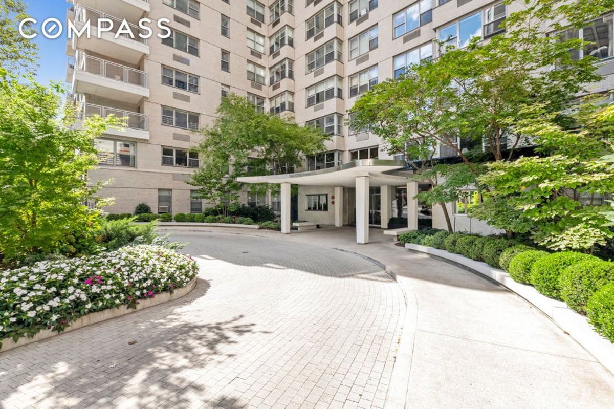 Photo for 2 Fifth Avenue - 2 Fifth Avenue Cooperative in Greenwich Village, Manhattan