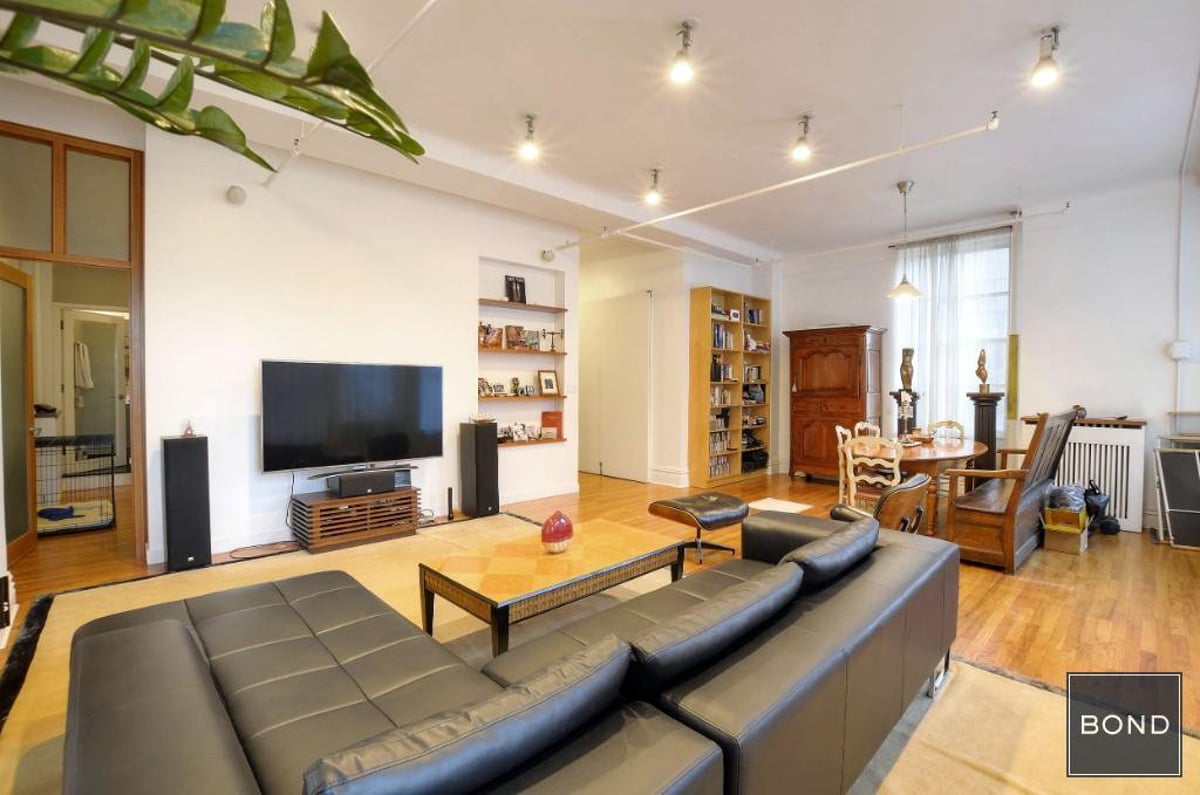 Photo for 652 BROADWAY - 652 Broadway Cooperative in Greenwich Village, Manhattan