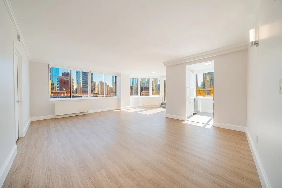 Photo for 140 Riverside Boulevard - 140 Riverside Boulevard Rental Building in Lincoln Square, Manhattan