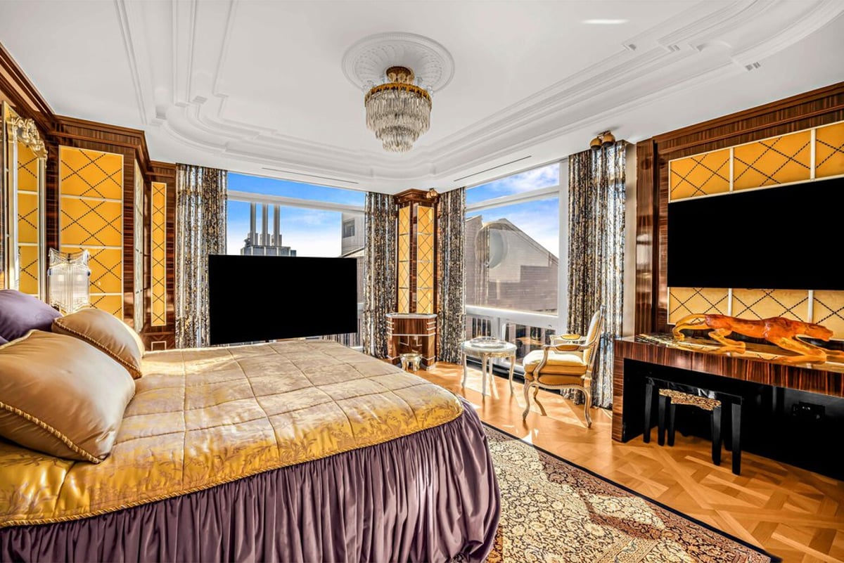 Photo for Trump Tower - 721 Fifth Avenue Condominium in Midtown, Manhattan