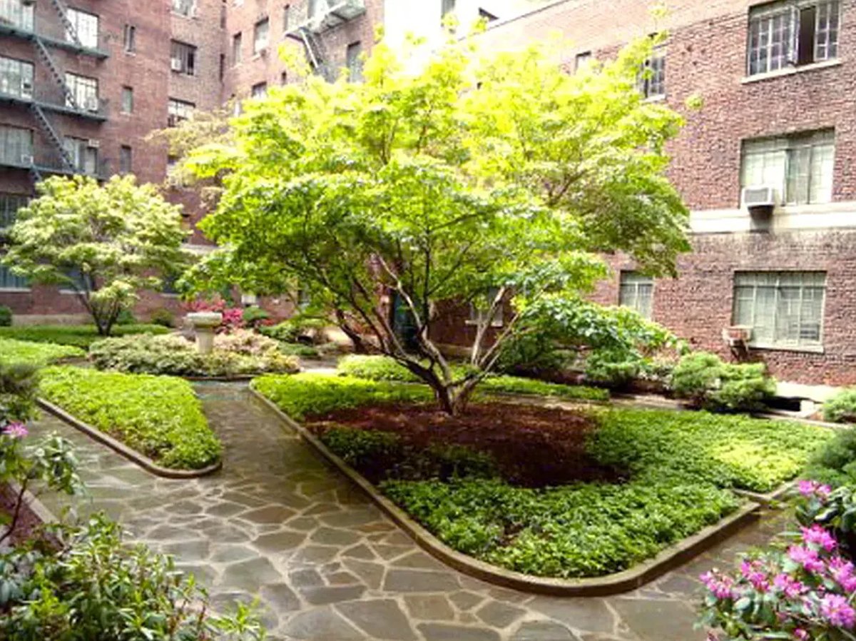 Photo for 72 Barrow Street - 72 Barrow Street Rental Building in West Village, Manhattan