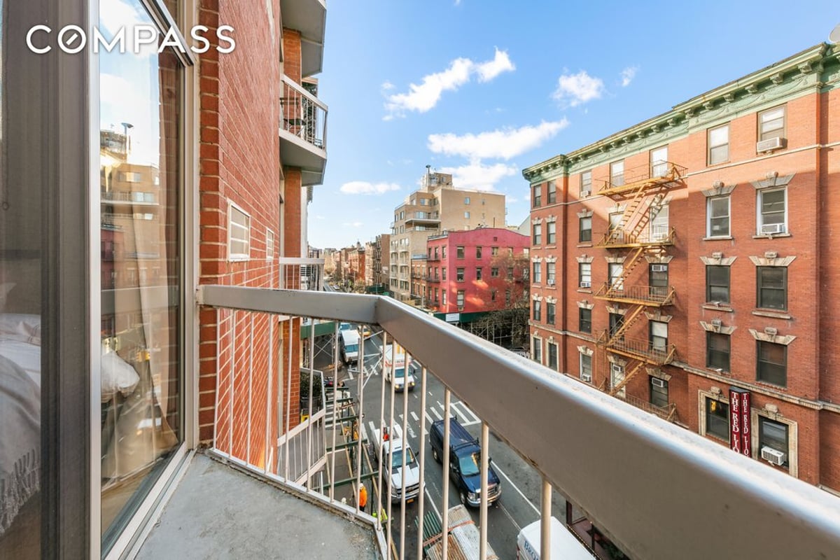 Photo for 184 Thompson Street - 184 Thompson Street Condominium in Greenwich Village, Manhattan