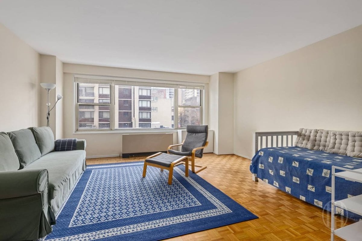 Photo for 400 East 85th Street - 400 East 85th Street Cooperative in Upper East Side, Manhattan