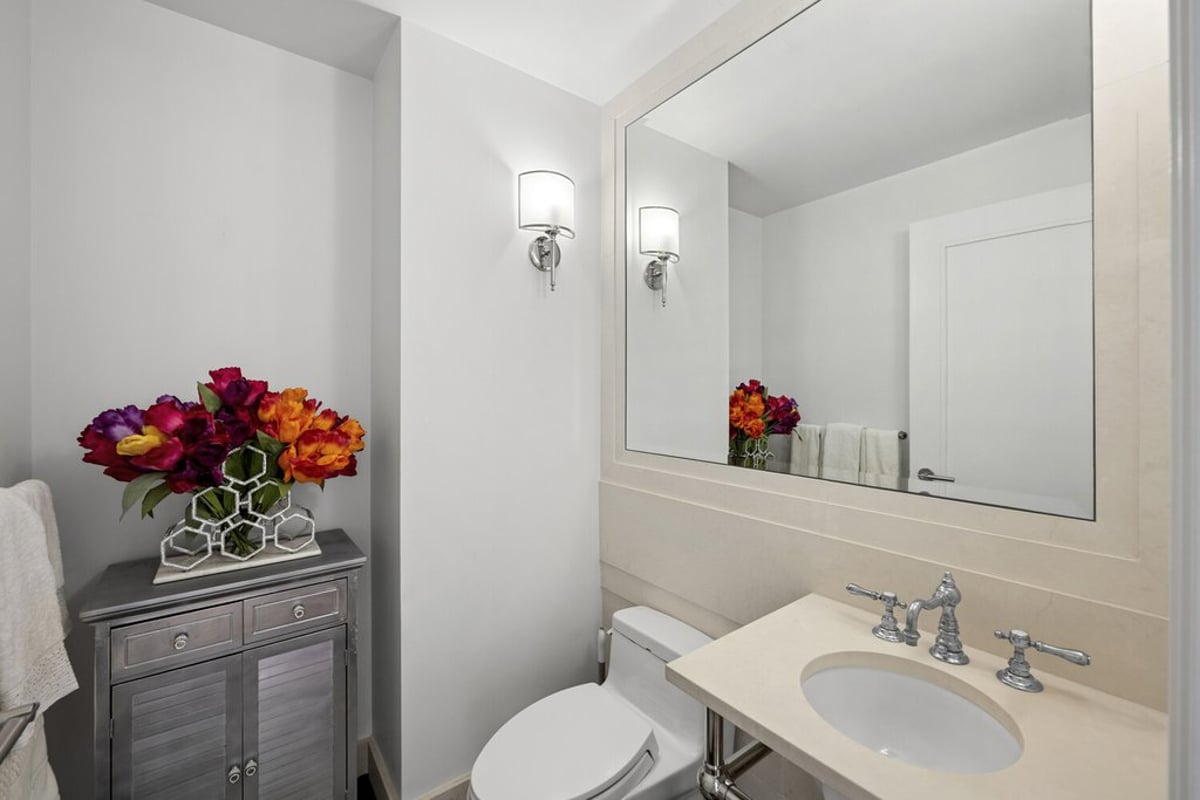 Photo for Ariel East - 2628 Broadway Condominium in Upper West Side, Manhattan