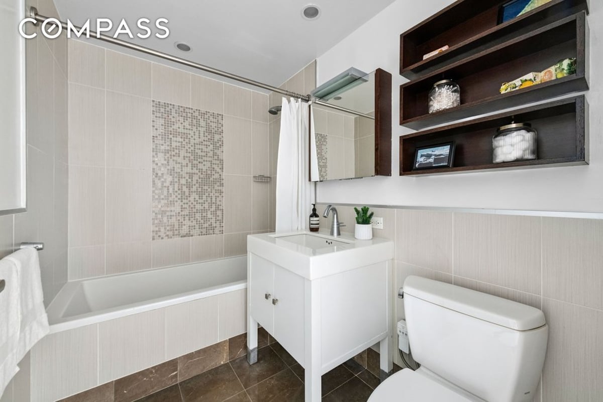 Photo for The Charleston - 225 East 34th Street Condominium in Murray Hill, Manhattan