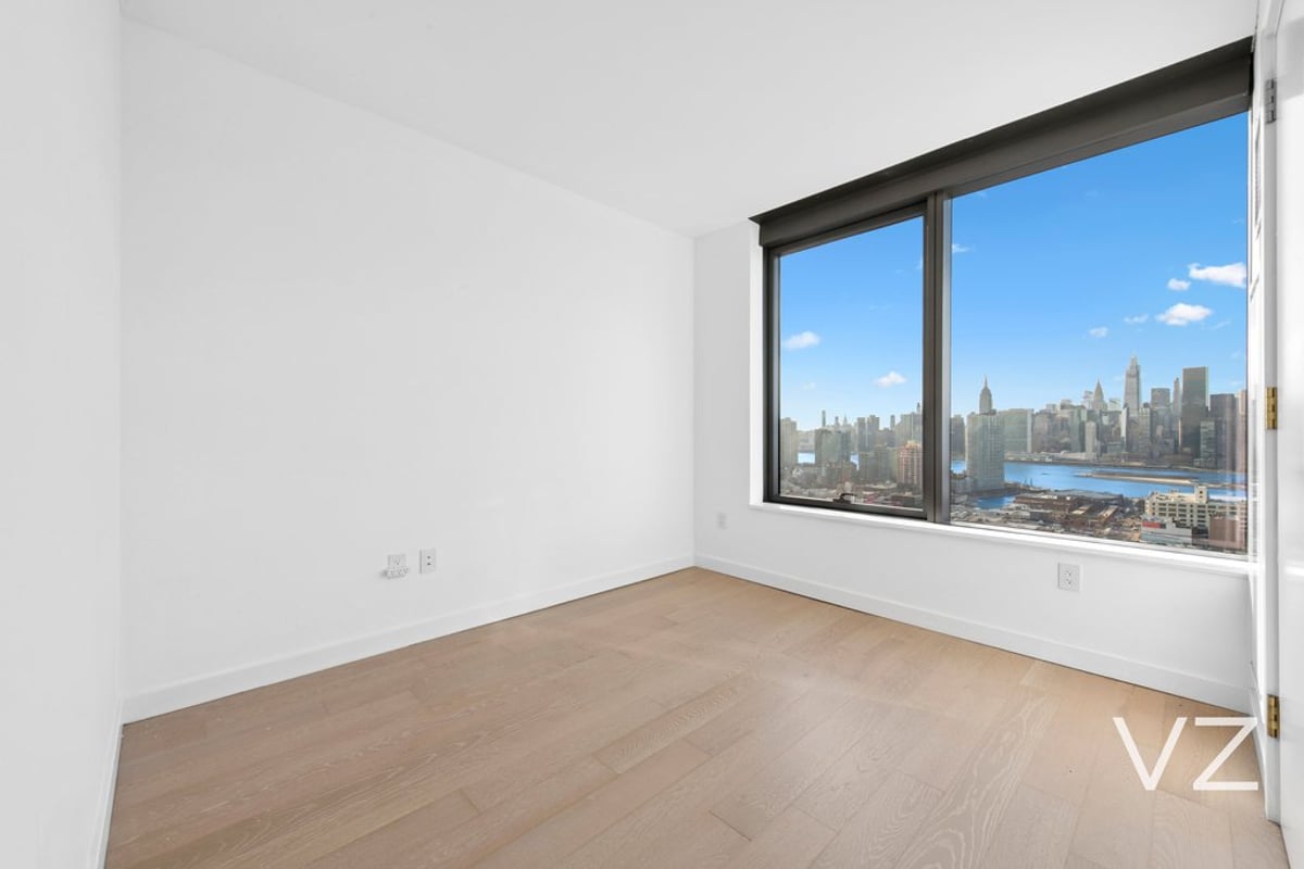 Photo for Skyline Tower - 3 Court Square Condominium in Long Island City, Queens