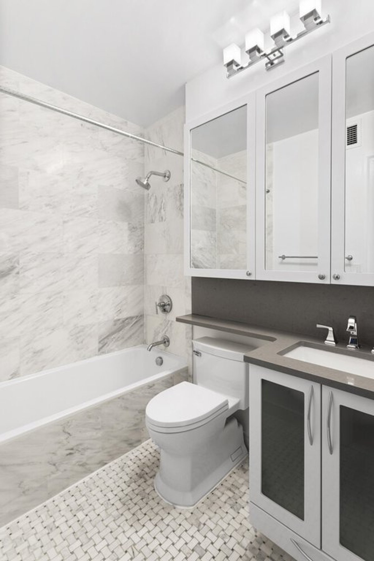 Photo for Liberty Court - 200 Rector Place Condominium in Battery Park City, Manhattan