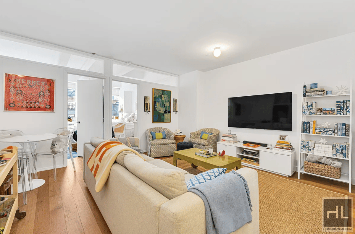 Photo for Tribeca House - 50 Murray Street Rental Building in Tribeca, Manhattan