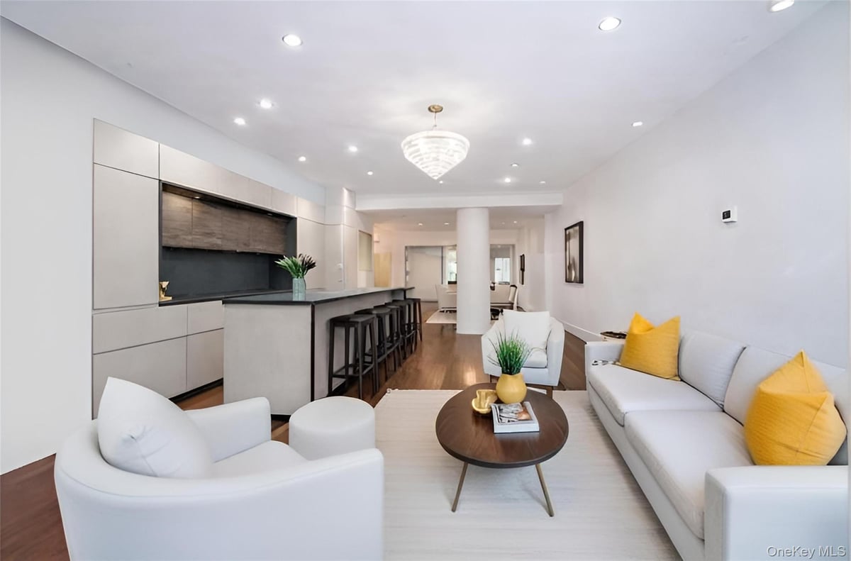 Photo for Cipriani Club Residences - 55 Wall Street Condominium in Financial District, Manhattan