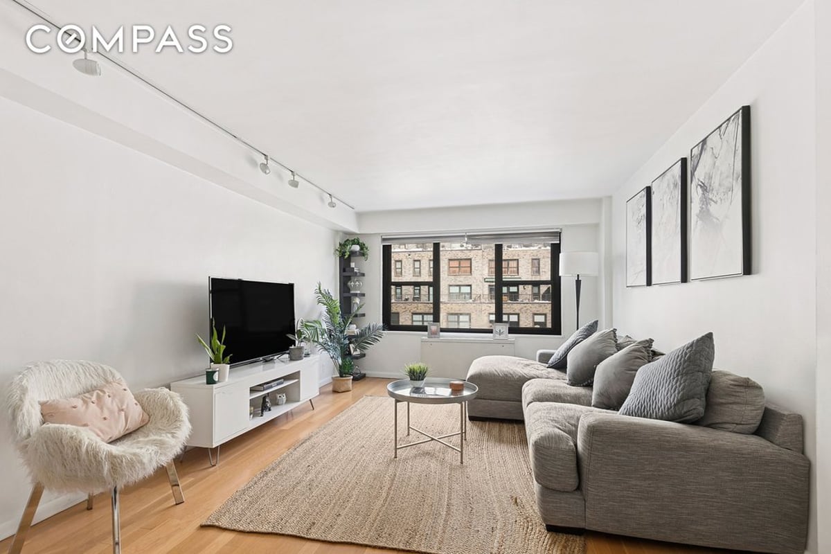 Photo for The Carlton East - 220 East 57th Street Cooperative in Midtown East, Manhattan