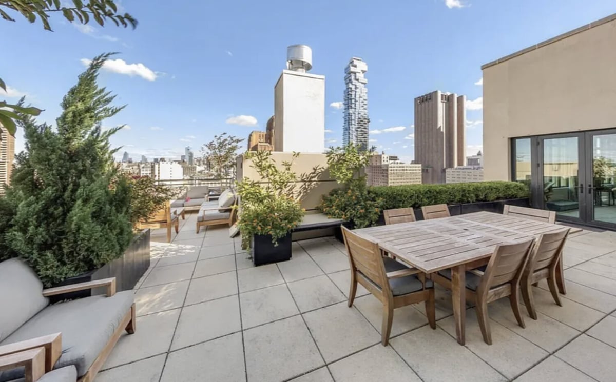 Photo for Diamond Duane - 137 Duane Street Condominium in Tribeca, Manhattan