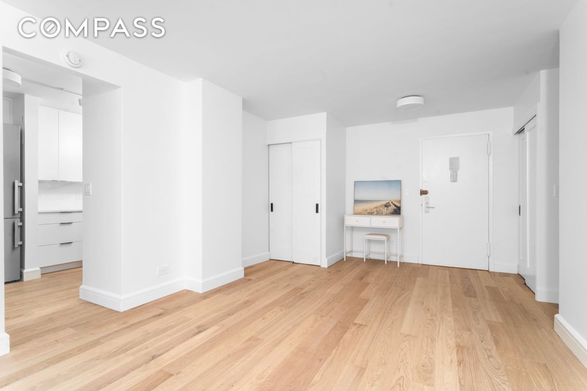 Photo for Lincoln Towers - 150 West End Avenue Condominium in Upper West Side, Manhattan