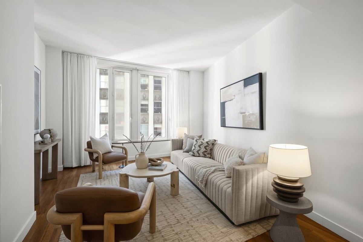 Photo for William Beaver House - 15 William Street Condominium in Financial District, Manhattan