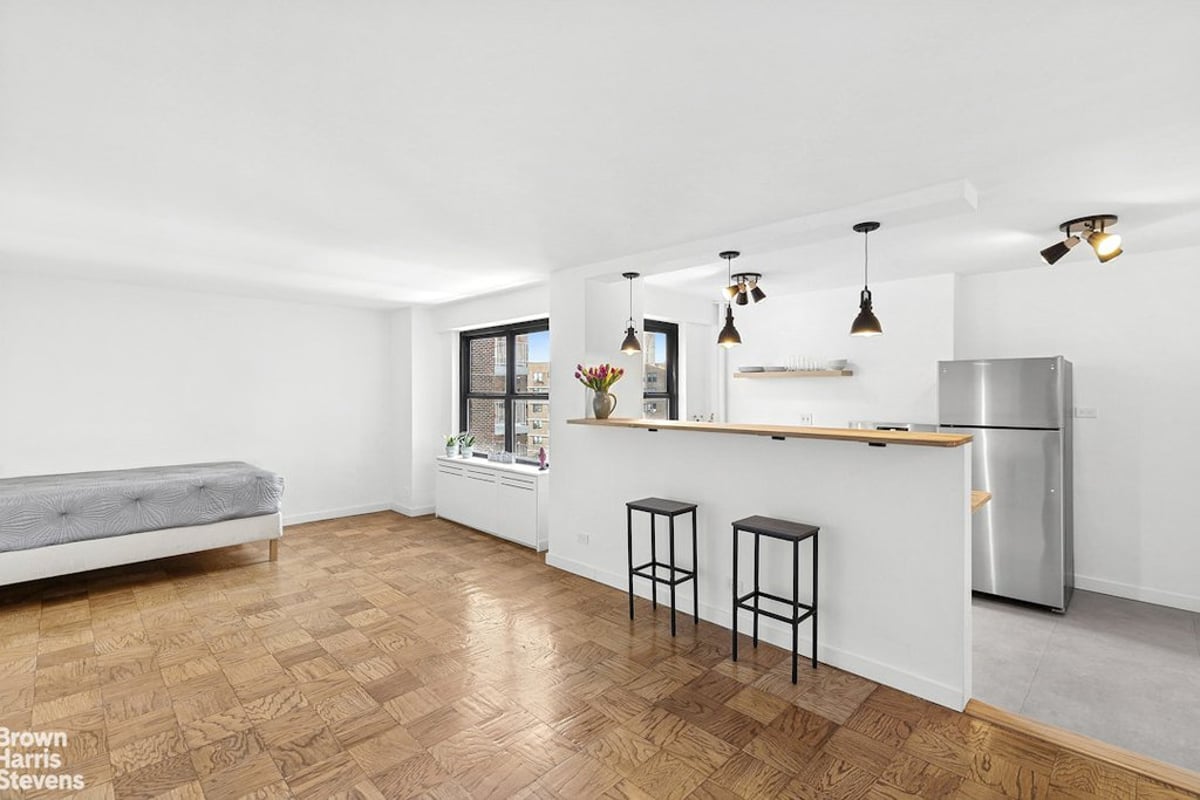 Photo for American Thread Building - 260 West Broadway Condominium in Tribeca, Manhattan