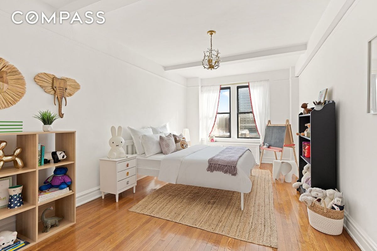 Photo for The Westwind - 175 West 93rd Street Cooperative in Upper West Side, Manhattan