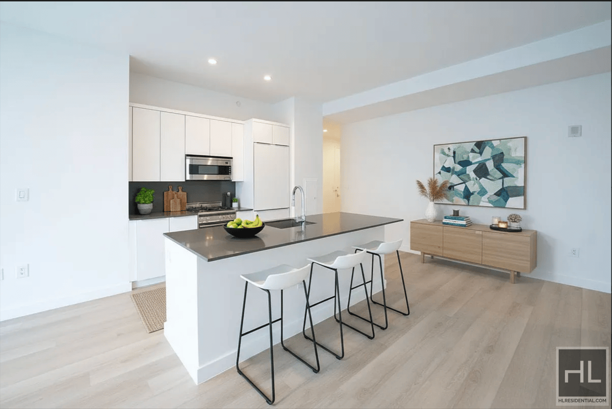 Photo for 180 WATER - 180 Water Street Rental Building in Financial District, Manhattan