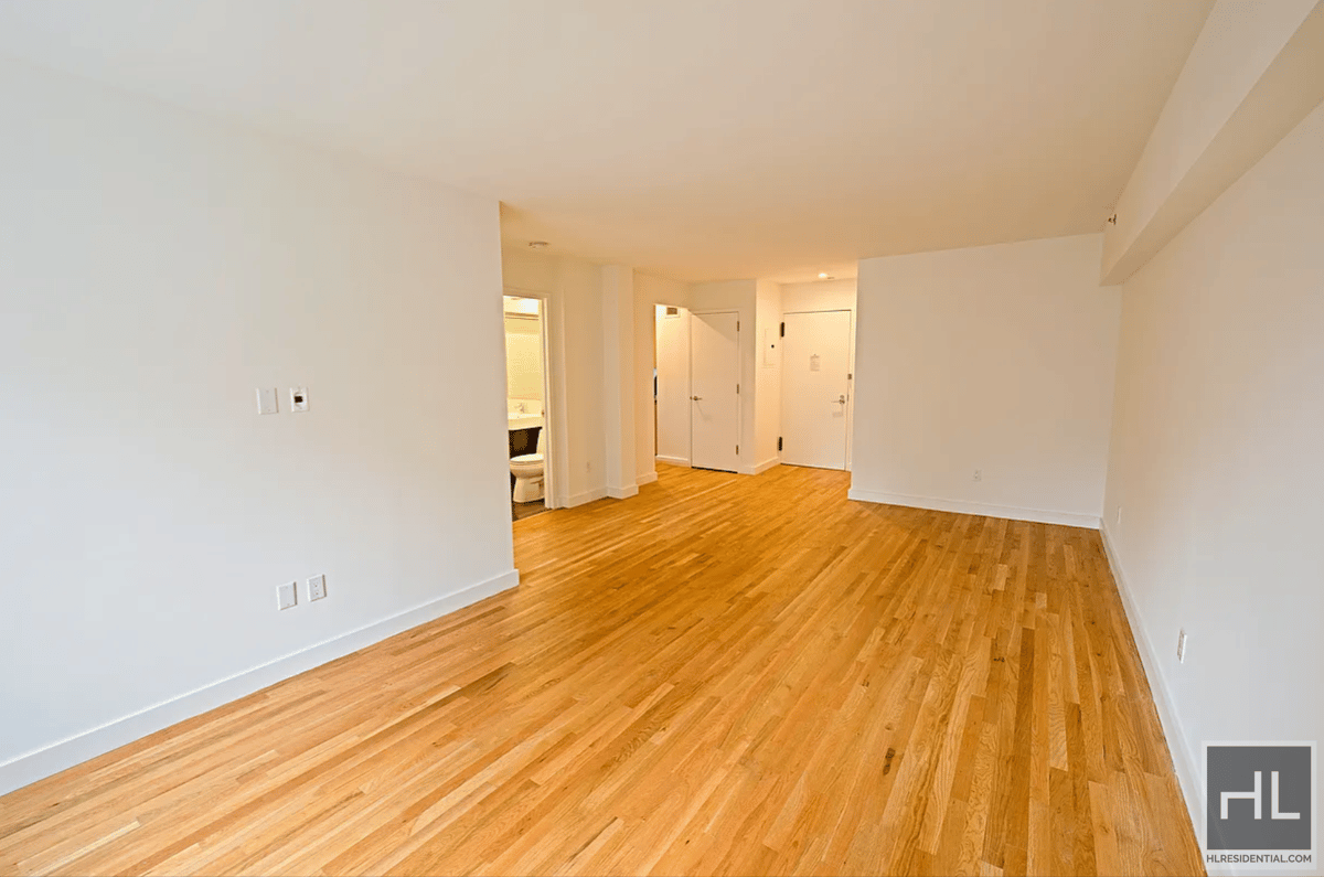 Photo for 101W15 - 101 West 15th Street Rental Building in Chelsea, Manhattan