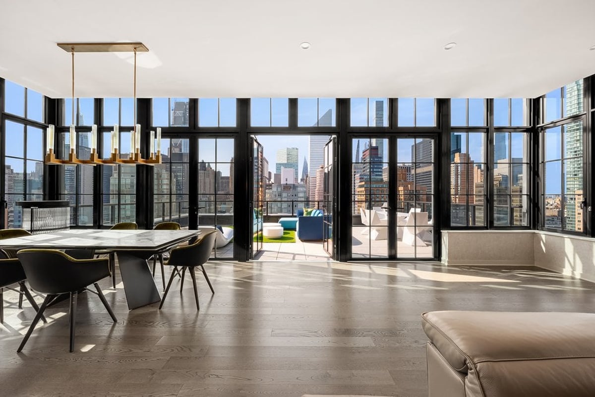 Photo for The Sutton - 959 1St Avenue Condominium in Turtle Bay, Manhattan