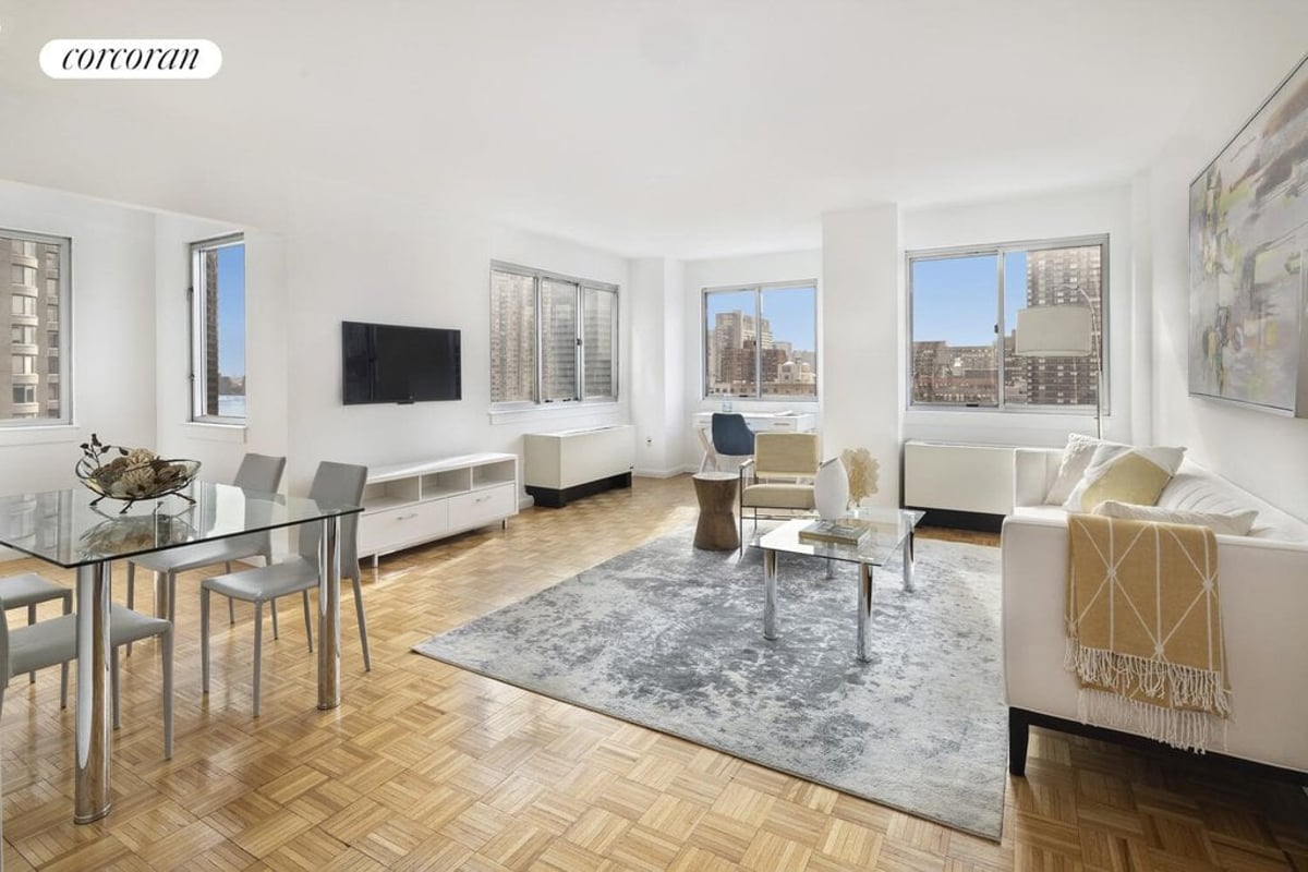 Photo for The Vantage - 308 East 38th Street Condominium in Murray Hill, Manhattan