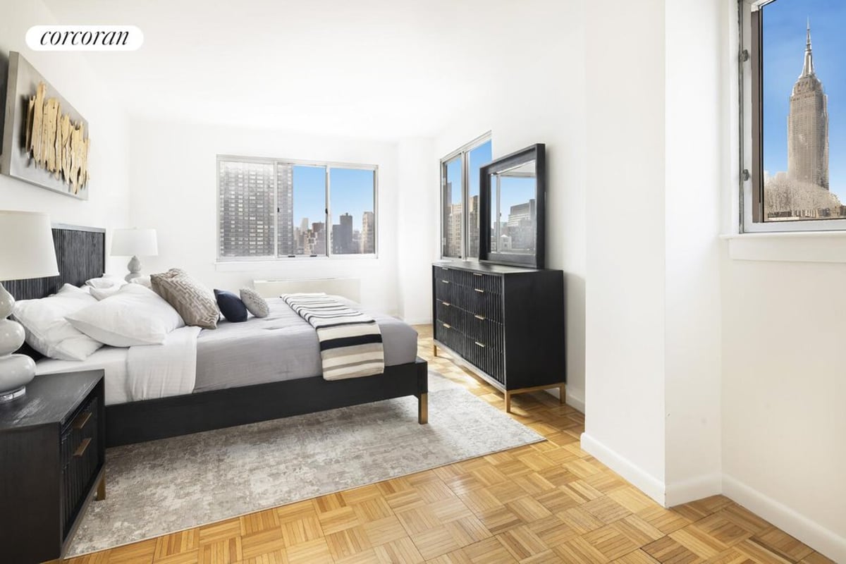 Photo for The Vantage - 308 East 38th Street Condominium in Murray Hill, Manhattan