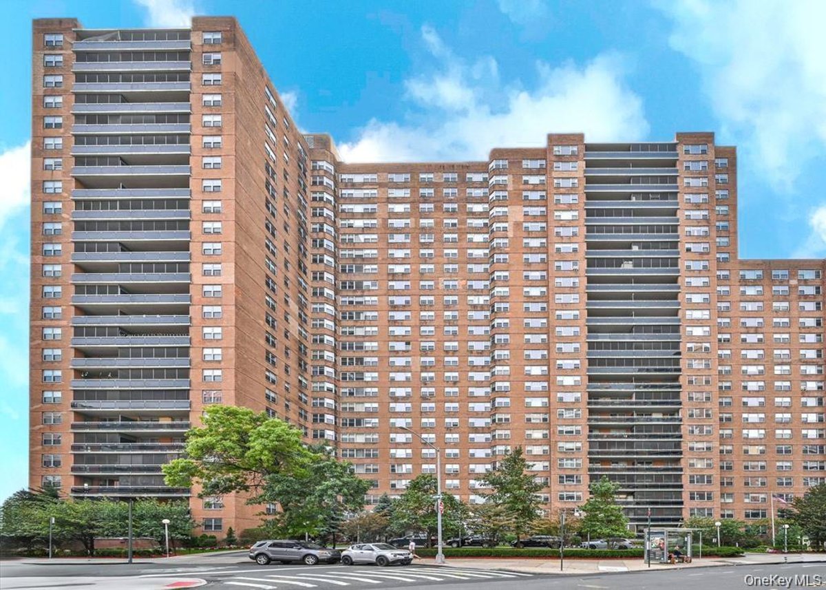 Photo for Gerard Towers - 70-25 Yellowstone Boulevard Cooperative in Forest Hills, Queens