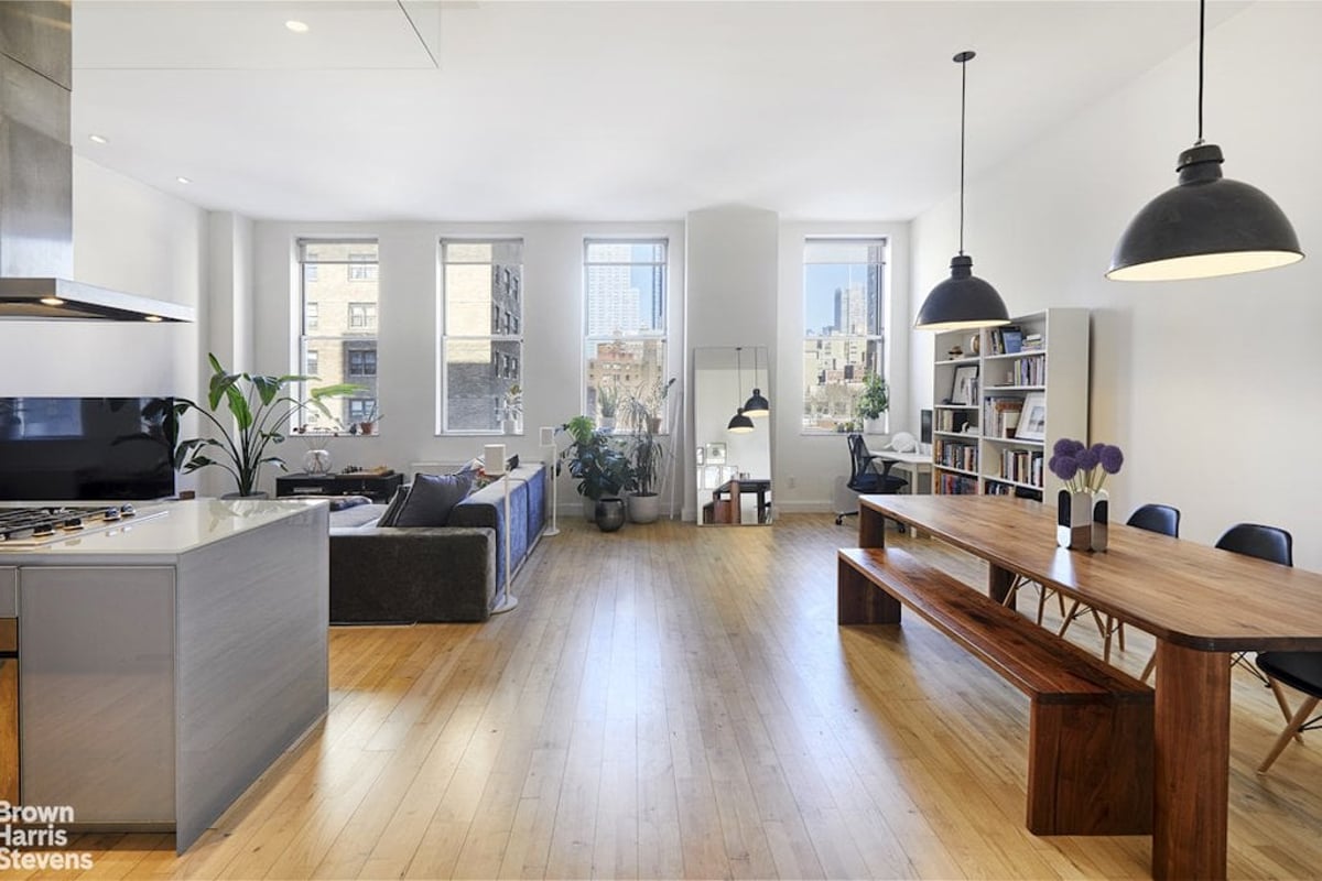Photo for Loft 25 - 420 West 25th Street Condominium in Chelsea, Manhattan