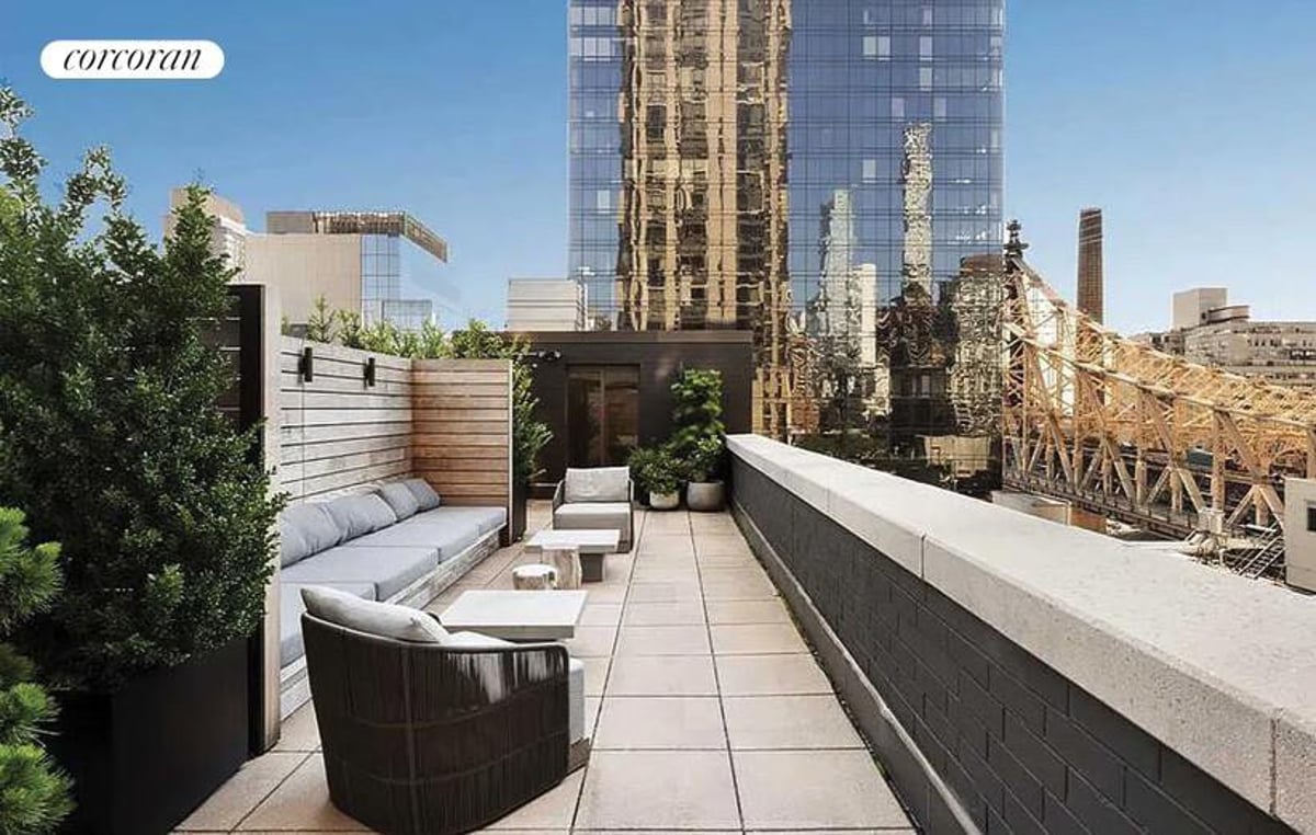 Photo for Bridge Tower Place - 401 East 60th Street Condominium in Upper East Side, Manhattan