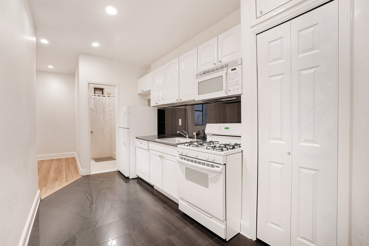 Photo for 185 East 3rd Street - 185 East 3rd Street Rental Building in East Village, Manhattan