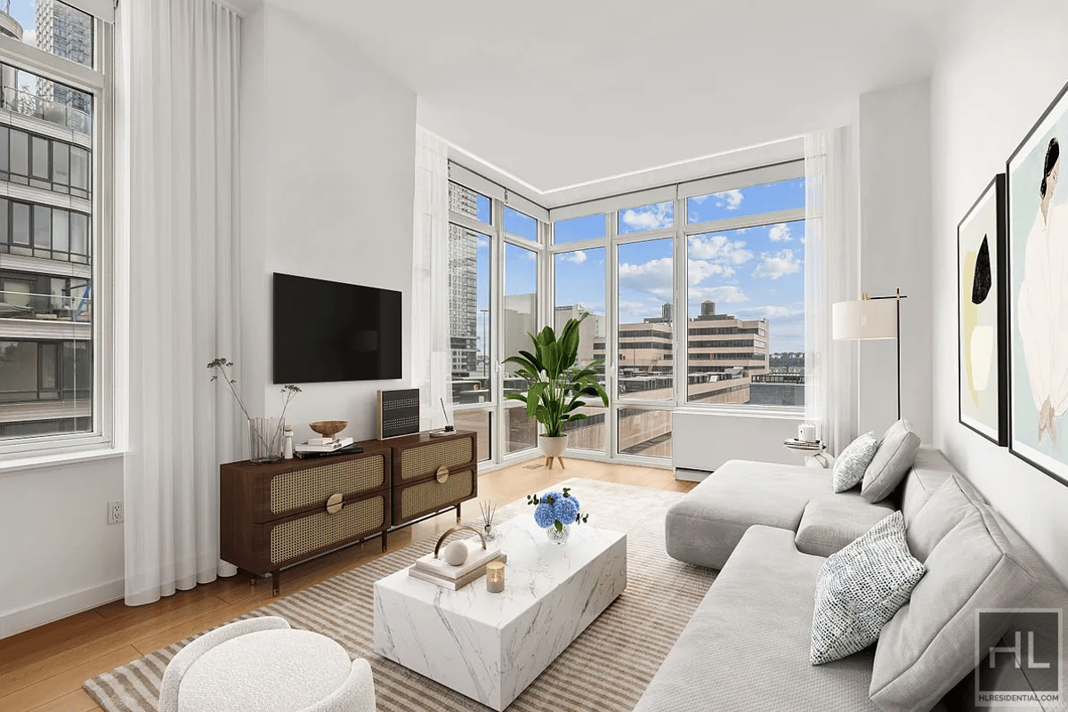 Photo for Gotham West - 550 West 45th Street Condominium in Hell's Kitchen, Manhattan