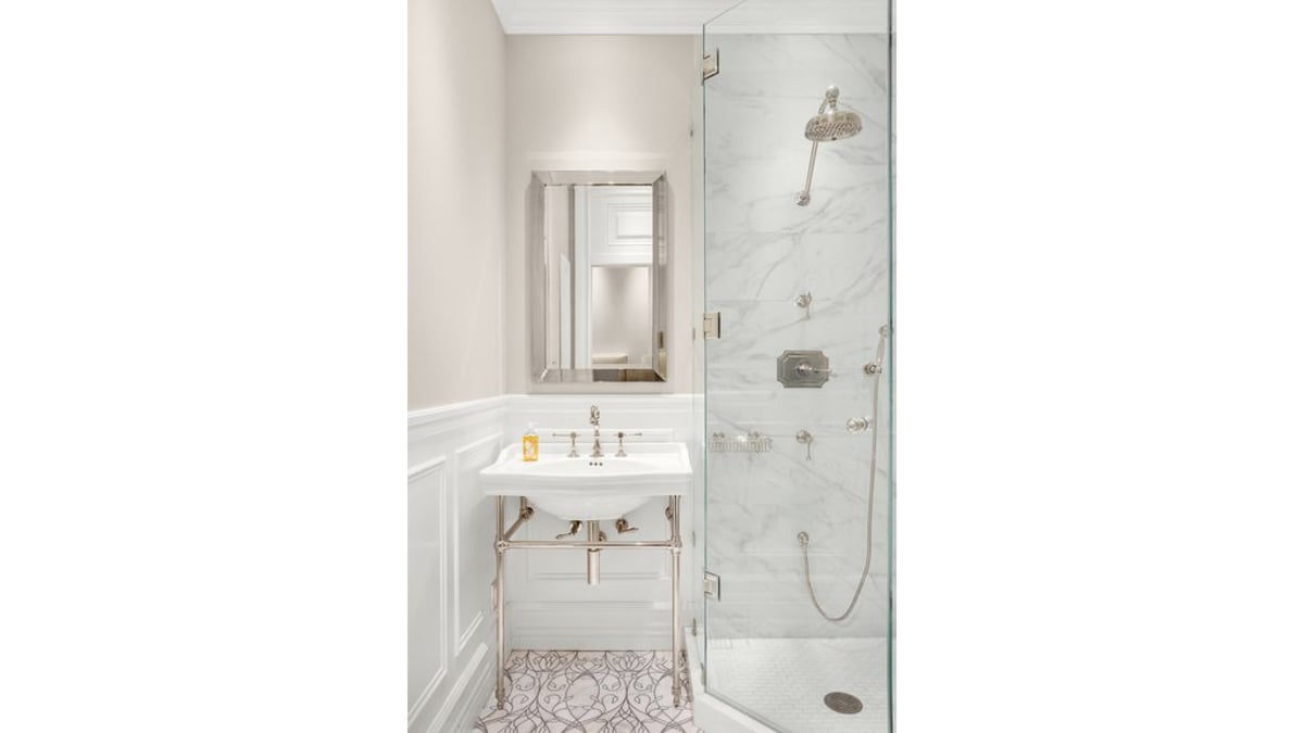 Photo for Lincoln Spencer Apartments - 140 West 69th Street Cooperative in Upper West Side, Manhattan