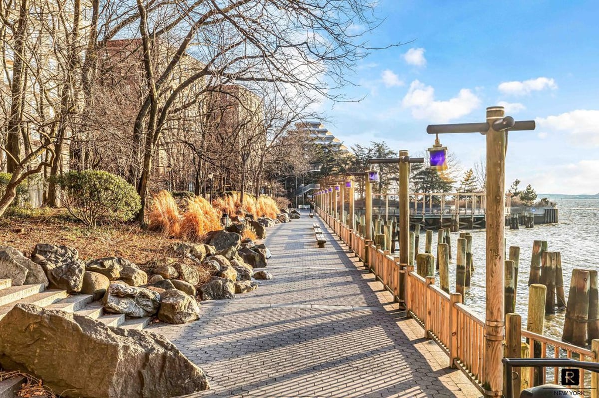 Photo for The Cove Club - 2 South End Avenue Condominium in Battery Park City, Manhattan