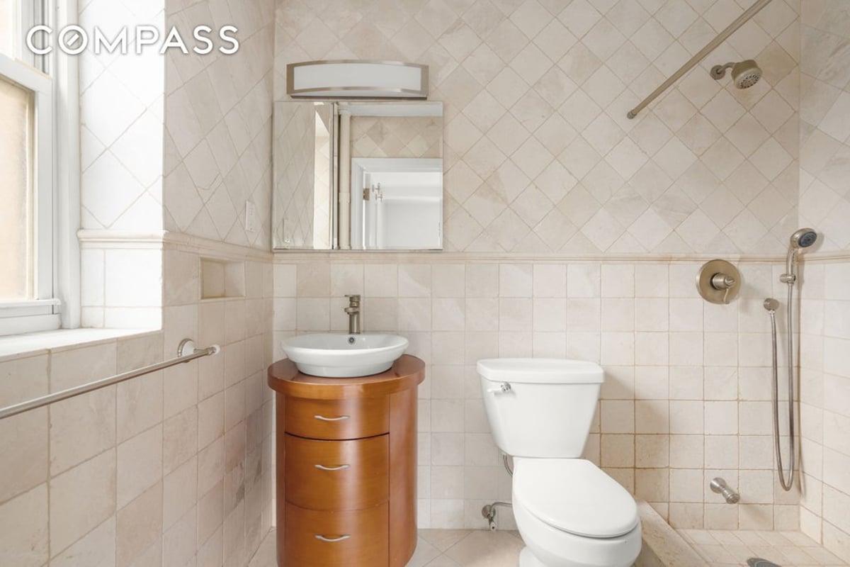 Photo for 227 East 57th Street - 227 East 57th Street Cooperative in Midtown East, Manhattan