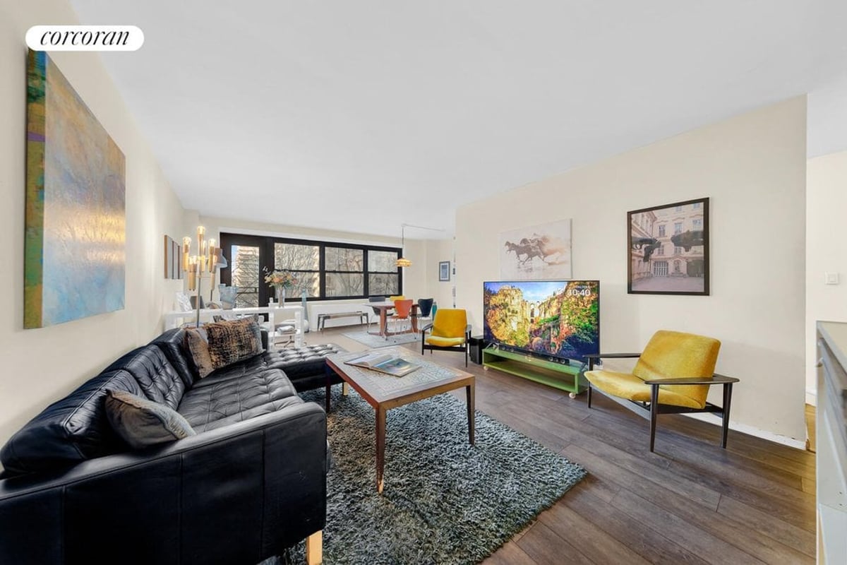 Photo for Lincoln Towers - 160 West End Avenue Condominium in Upper West Side, Manhattan