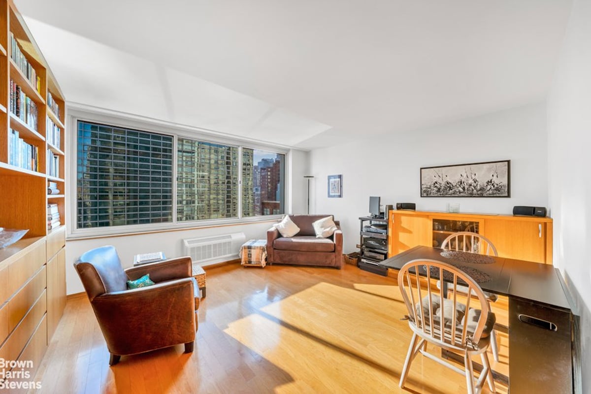 Photo for Lausanne Condominium - 333 East 45th Street Condominium in Turtle Bay, Manhattan