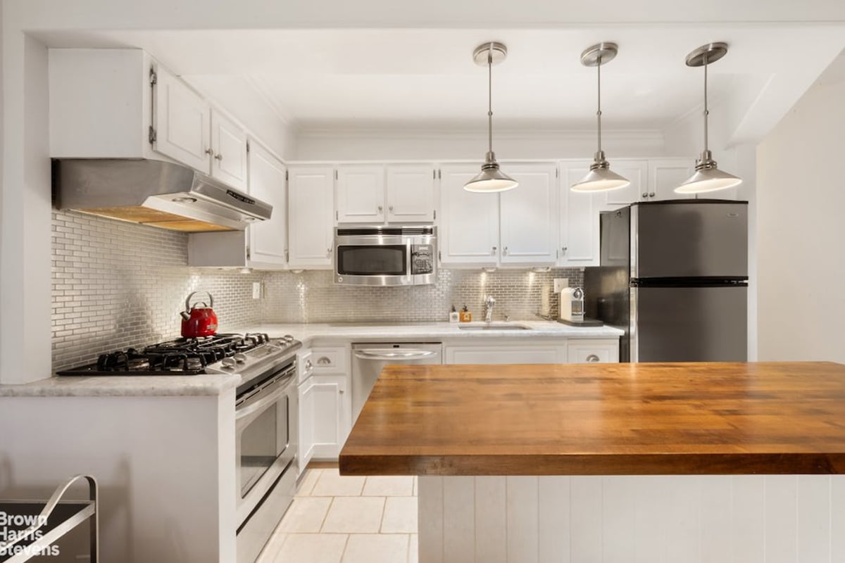 Photo for 260 WEST 10 STREET - 260 West 10th Street Cooperative in West Village, Manhattan