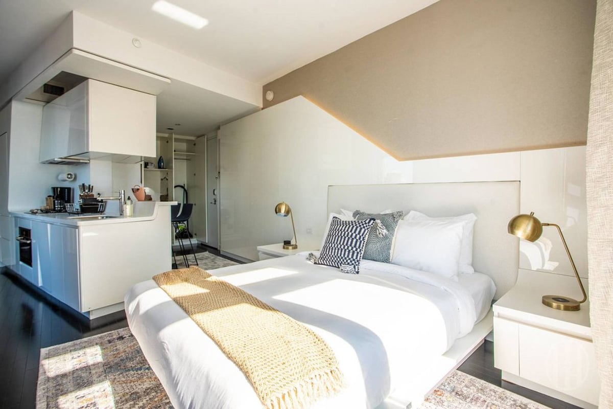 Photo for W Downtown Hotel & Residences - 123 Washington Street Condominium in Financial District, Manhattan