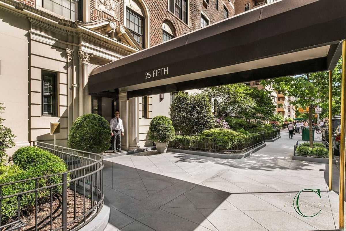 Photo for 25 Fifth Avenue - 25 Fifth Avenue Condominium in Greenwich Village, Manhattan