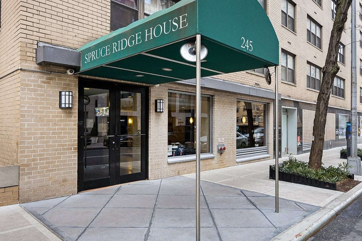 Photo for The Spruce Ridge House - 245 East 25th Street Cooperative in Kips Bay, Manhattan
