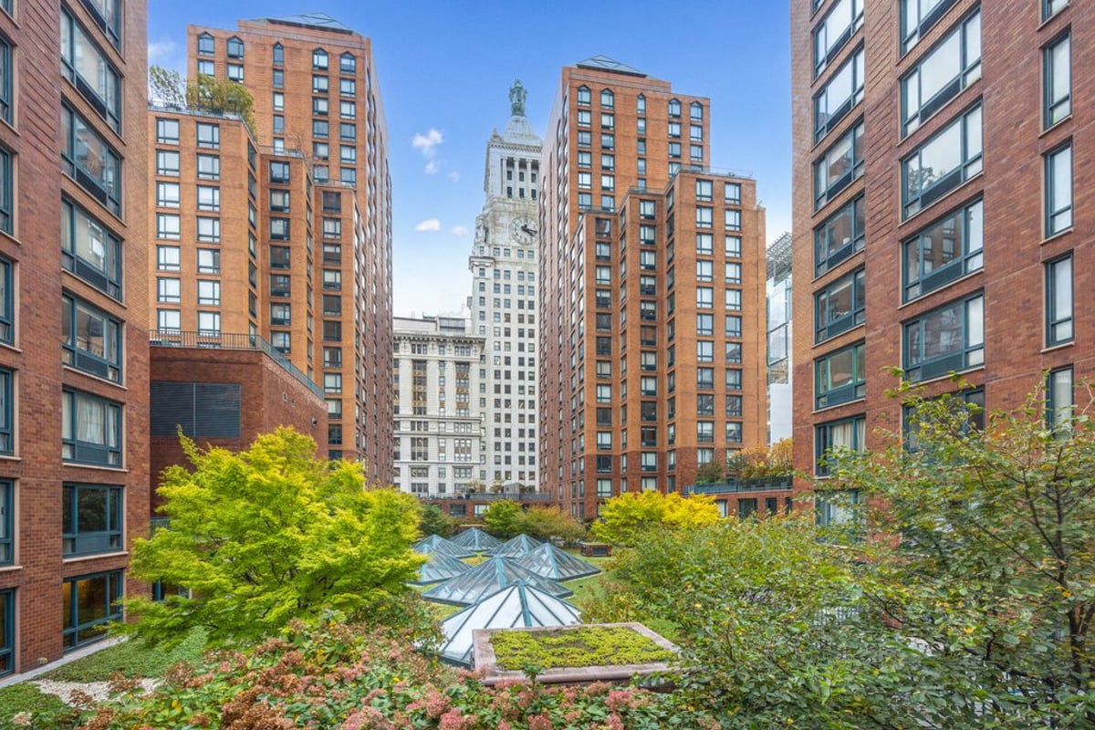 Photo for Zeckendorf Towers - 1 Irving Place Condominium in Union Square, Manhattan