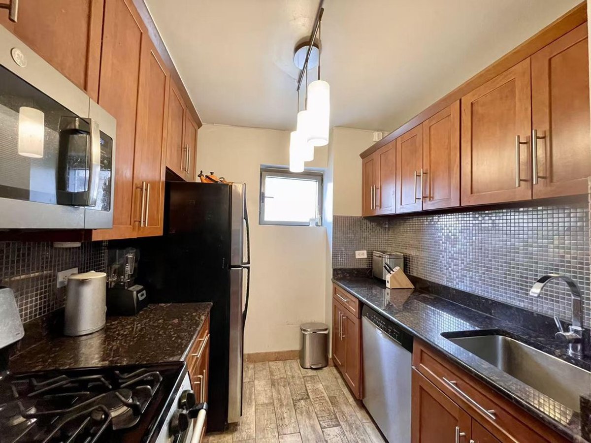 Photo for The Cove Club - 2 South End Avenue Condominium in Battery Park City, Manhattan